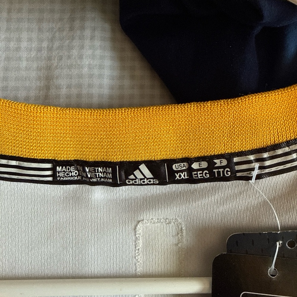 Men’s adidas Stephen Curry #30 Golden State Warriors Jersey Sleeved Sz 2XL - NWT - Picture 4 of 7